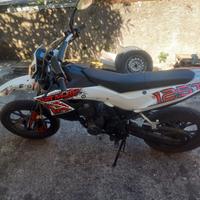 KSR Moto TR 125 SM