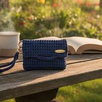 Porta tessere/carte realizzato interamente a mano