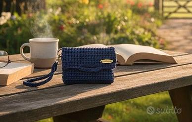 Porta tessere/carte realizzato interamente a mano