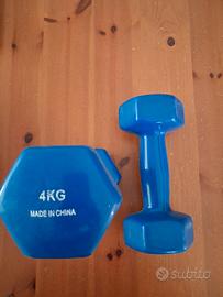  n. 2 pesi da 4kg l' uno