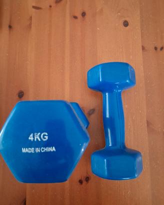  n. 2 pesi da 4kg l' uno