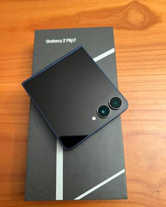 Samsung Galaxy Z Flip7 5G – 256GB – Blue Shadow