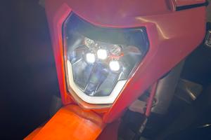 Faro led ktm