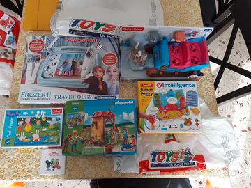 lotto giocattoli nuovi e peluches
