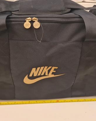 borsa NIKE da viaggio o palestra