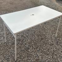 Tavolo pieghevole richiudibile