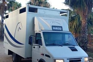 Camion trasporto cavalli
