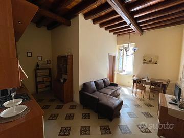 Trilocale arredato Trani centro - Porto