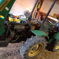 Trattore agricolo