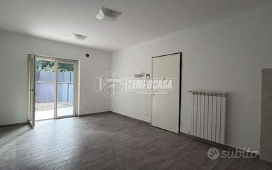 TRILOCALE DI NUOVA COSTRUZIONE CON 290 MQ DI GIARD