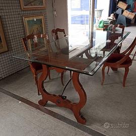 Tavolo stile Fratino con cristallo molato