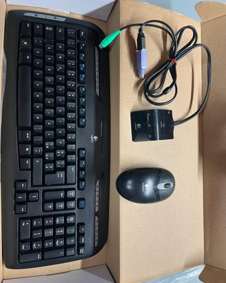 Tastiera e mouse cordless