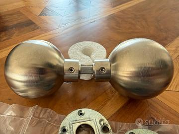 Pba POMOLO GIREVOLE INOX Ø65 INOX e bocchetta Yale