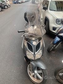 Scooter motorino Sport city 125cc aprilia