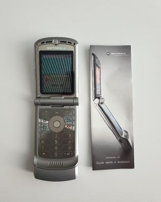 Cellulare vintage Motorola razr V3