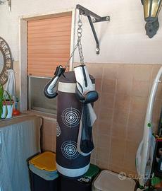 Set completo allenamento boxe Sacco guanti staffa