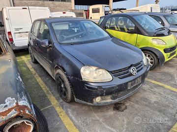 Volkswagen Golf 5 1.9 TDI BKC Demolita - Ricambi