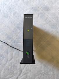 Ripetitore Wi-Fi Netgear WN2000RPTv2 + 4 Porte Eth