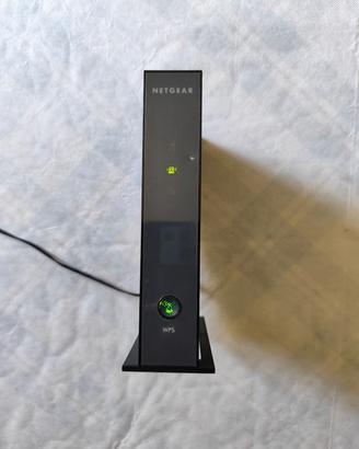 Ripetitore Wi-Fi Netgear WN2000RPTv2 + 4 Porte Eth