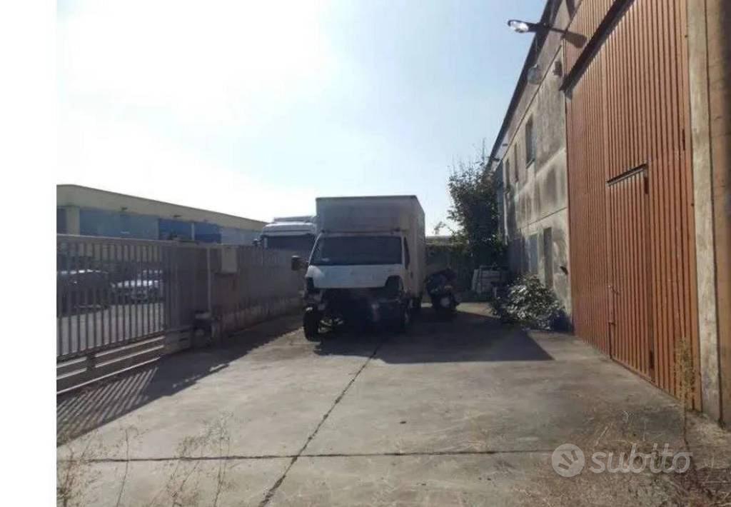 Immobile in asta di 1350 m² a Lodi Vecchio - Altro