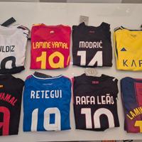 Completo calcio 10 anni disponibile in diversi mod