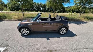 Mini one cabrio hot chocolate