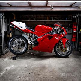 Ducati 748s / 916