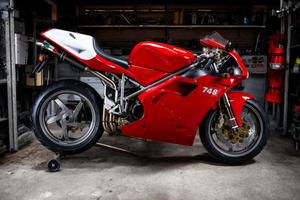 Ducati 748s / 916