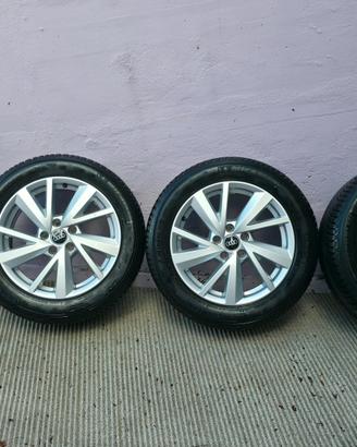 Cerchi  Audi  17+ Michelin Alpine 5 215/55/R17 94V
