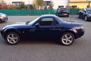 Mazda MX5 Roadster fire