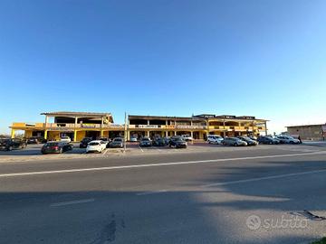 Rif.RI0386| locale commerciale cropani