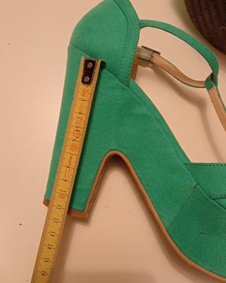 sandalo scamosciato verde