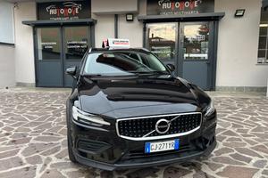 VOLVO V60 Cross Country B4
