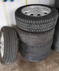 2 Pneumatici nuovi del 2021