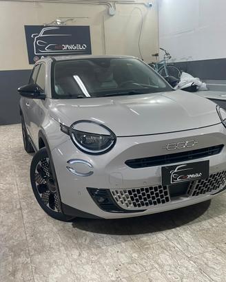 Fiat 600 Hybrid 100 CV DCT MHEV La Prima