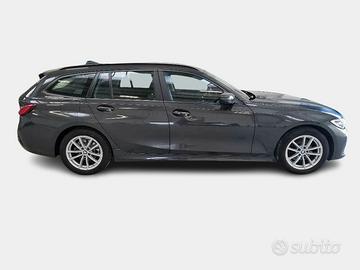 BMW 320 48V Business Advantage Touring auto