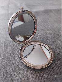 Specchio portatile per bellezza benessere