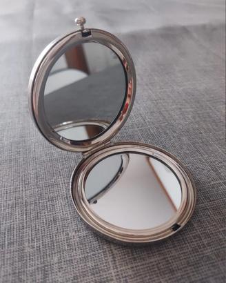 Specchio portatile per bellezza benessere