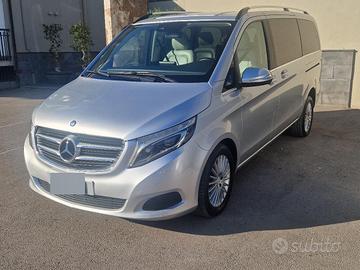 Mercedes v220