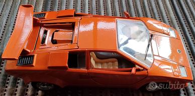 Lamborghini Countach 1988 1/24 Burago Arancio