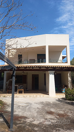 Villa con due appartamenti