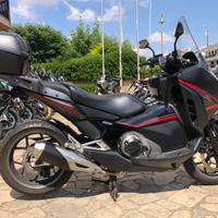 Honda Integra 750