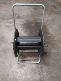 Carrello porta tubo dell'acqua 
