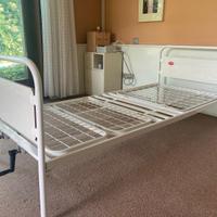 Ausili sanitari e letto medicale – set completo –
