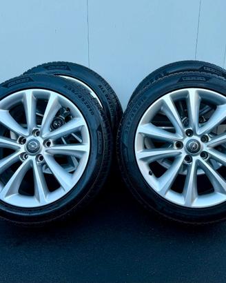 4 CERCCHI IN LEGA + GOMME M + S 235/45/45 R 18