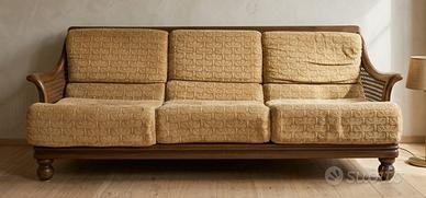 Divano Chateau D'Ax con struttura in legno