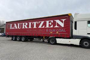 Semirimorchio centinato Schmitz anno 2016