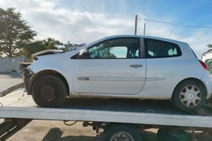 RENAULT Clio 3ª serie - 2010