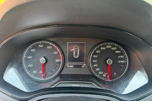 SEAT ARONA METANO