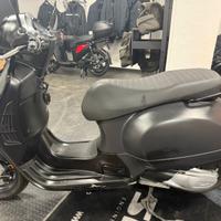 Piaggio Vespa 300 GTS hpe - 2023